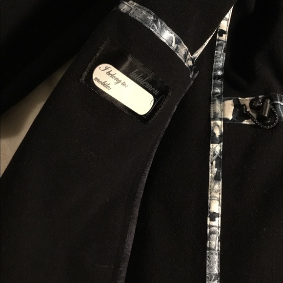 Rare lululemon jacket - Picture 3 of 7